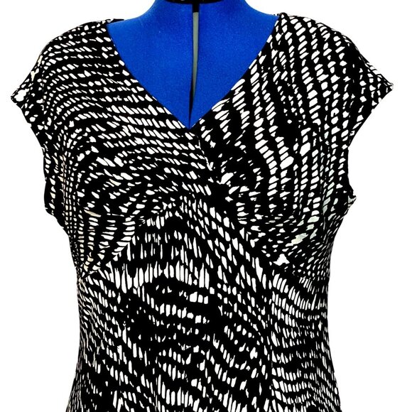 Jones New York Black White Abstract Print Cap Sleeve V-Neck Midi Dress Size 14W - Picture 3 of 8